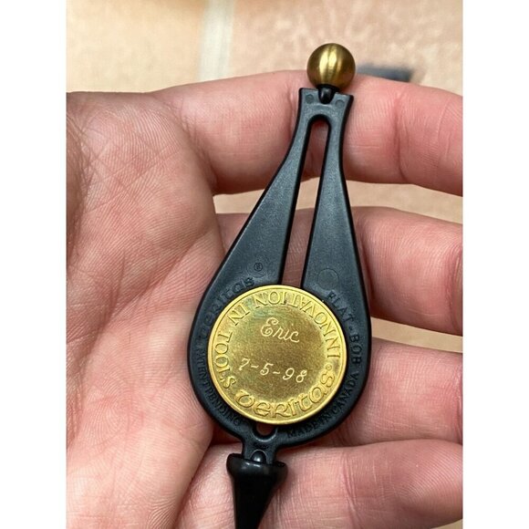 Vintage 1998 DATED Veritas Flat-Bob Plumb Bob Marked - Made in Canada O5K97.05 - Picture 4 of 4